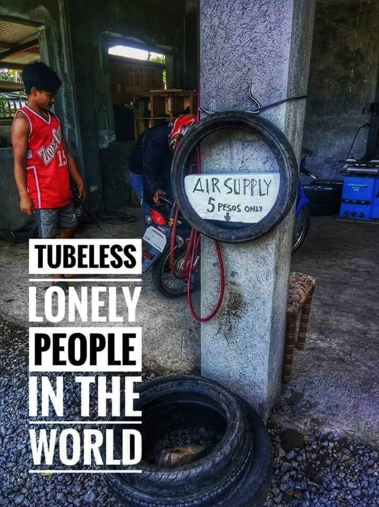 Yung magpapa-hangin kalang, napakanta ka pa.